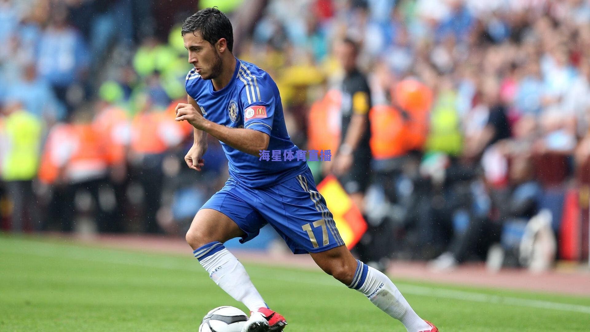 比达尔称克罗斯从他那里学到了很多,克罗斯用笑哭表情回应引发热议